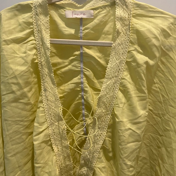 These Three Boutique Blouse - Picture 3 of 4